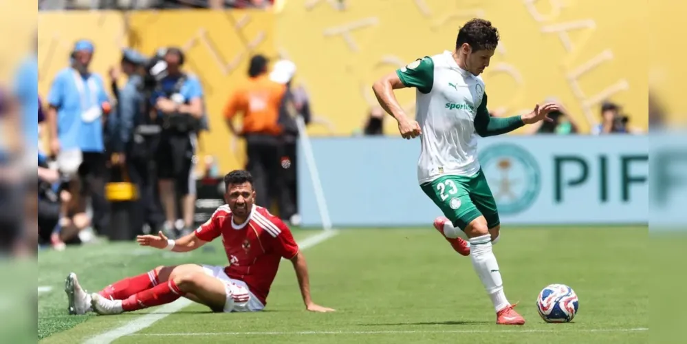 O Palmeiras vai vencendo por 2 a 0