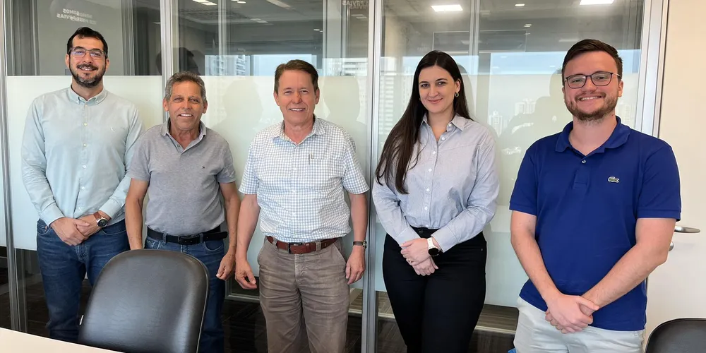 Ary Mattos e representantes da Prefeitura Municipal estiveram na sede da concessionária Motiva-CCR