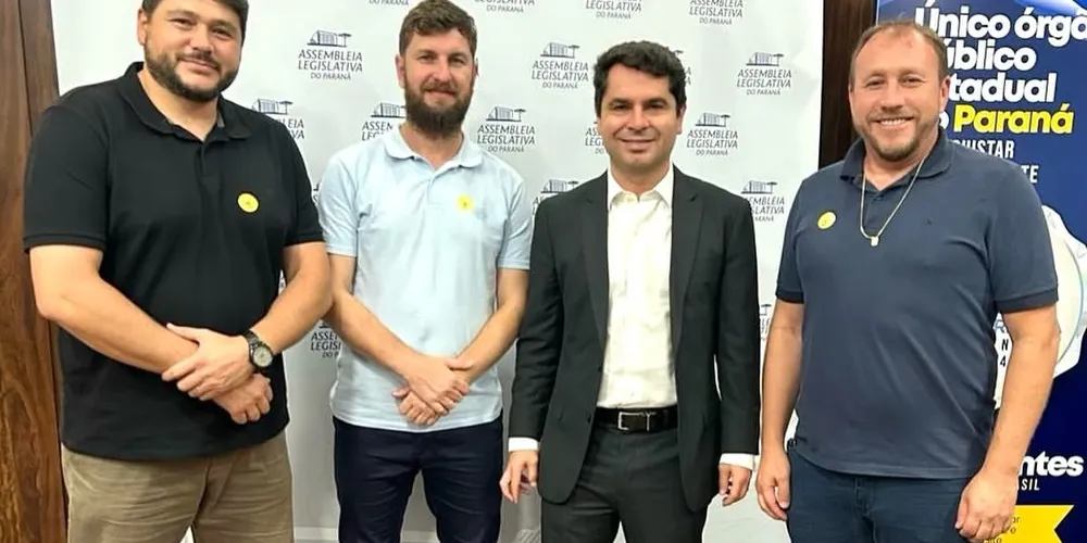 Jader Molinari, Maurinho Paluch, Alexandre Curi e Laercio Cipriano estiveram reunidos em Curitiba.