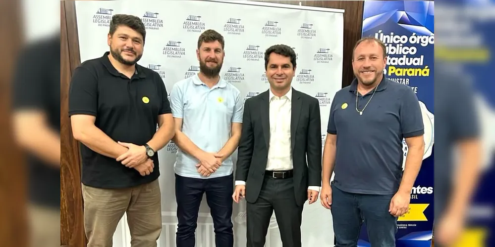 Jader Molinari, Maurinho Paluch, Alexandre Curi e Laercio Cipriano estiveram reunidos em Curitiba.