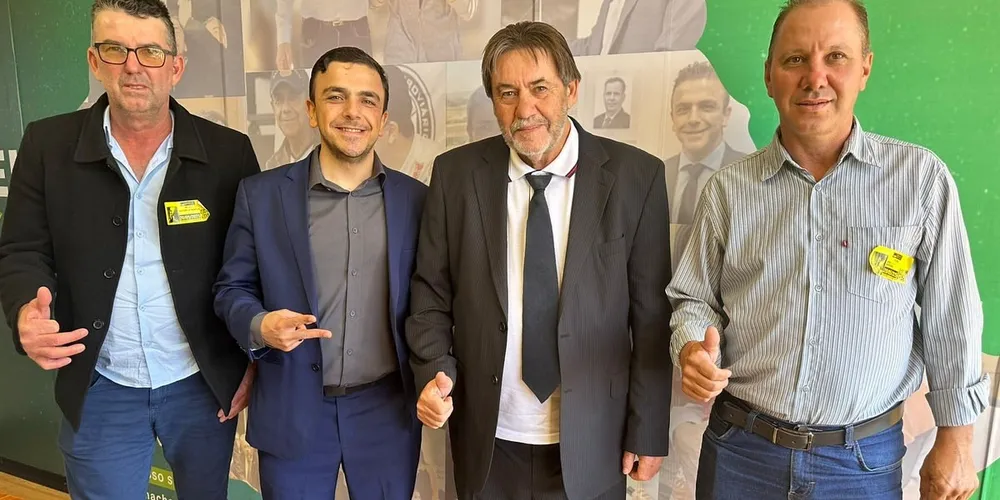 Aliel Machado esteve reunido com Ivanor Müller e demais lideranças municipais