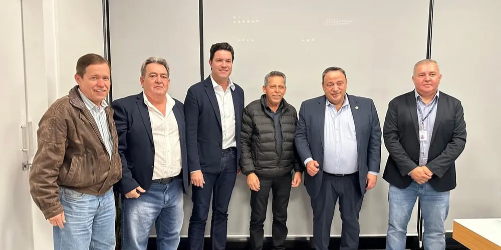 Na segunda-feira (02), o prefeito esteve em reunião com na Secretaria de Estado das Cidades (Secid), em Curitiba, para apresentar o projeto