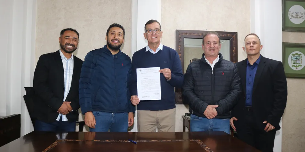 Daniel Sábia, Soldado Adriano José, Rildo Leonardi, Moacyr Fadel e Ricardo Menarim estiveram reunidos