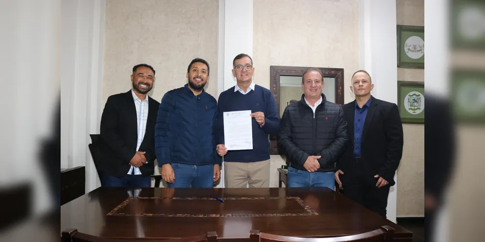 Daniel Sábia, Soldado Adriano José, Rildo Leonardi, Moacyr Fadel e Ricardo Menarim estiveram reunidos