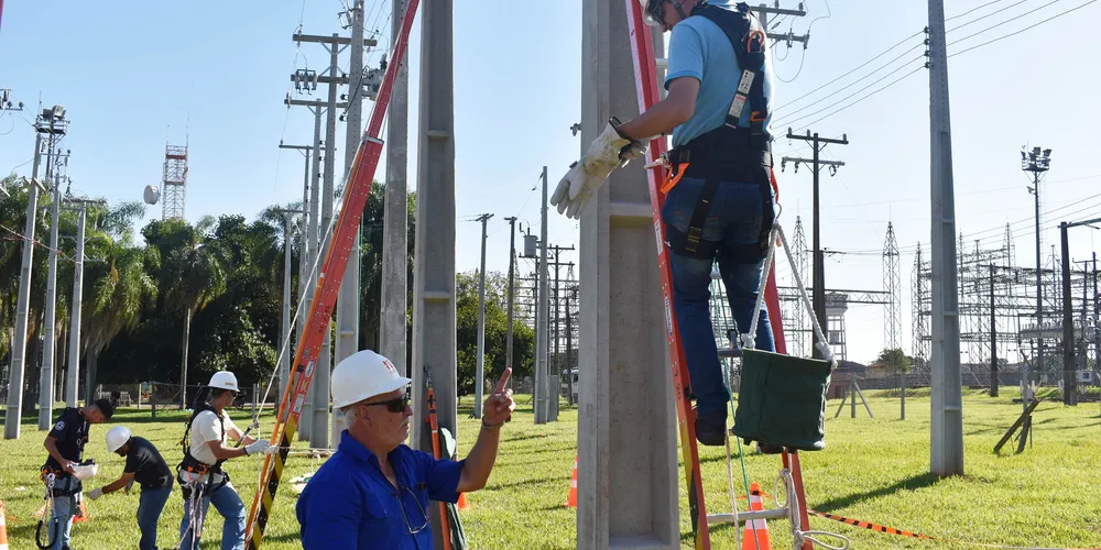 Eletricista é uma das 243 vagas ofertadas nesta terça-feira