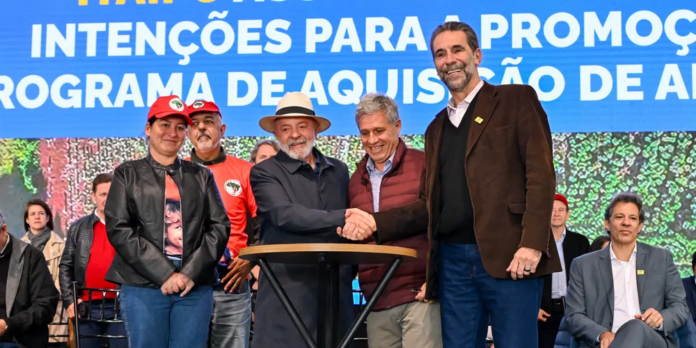Luiz Inácio Lula da Silva e Enio Verri estiveram reunidos nesta quinta-feira (29)