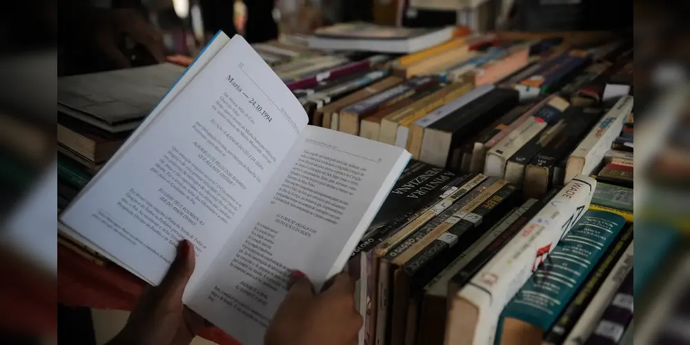 O concurso busca incentivar a produção literária em língua portuguesa, valorizar a diversidade de vozes na escrita e estimular a leitura e o pensamento crítico