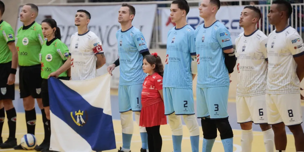 Time de Ponta Grossa volta a atuar no Ginásio Oscar Pereira depois de 15 dias