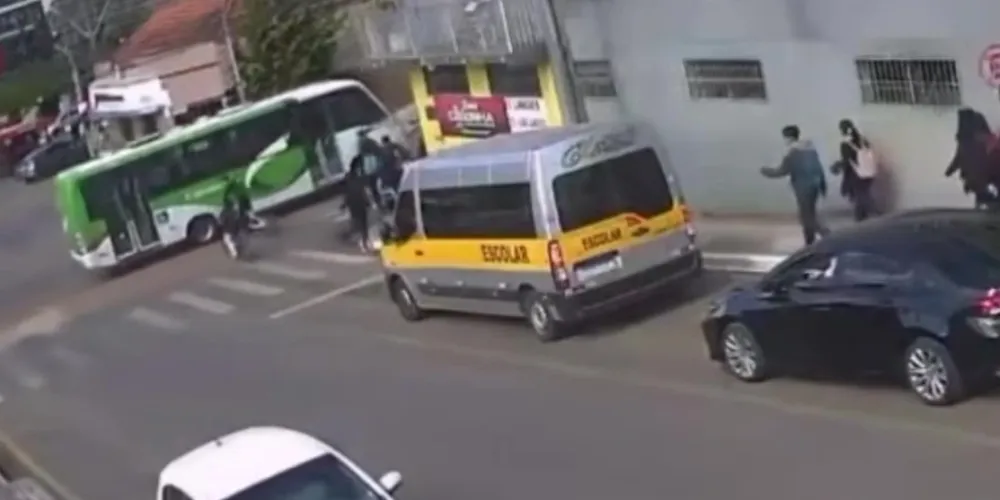 Ciclista atingiu traseira do veículo