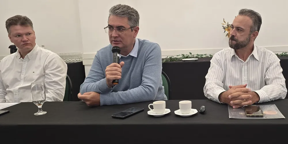 Julio Küller representou a Câmara Municipal na reunião que tratou sobre o Plano Diretor