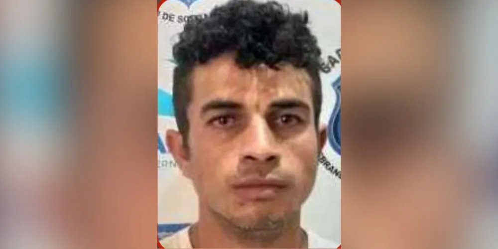 A Polícia Civil divulgou imagens de Marcelo Pinheiro