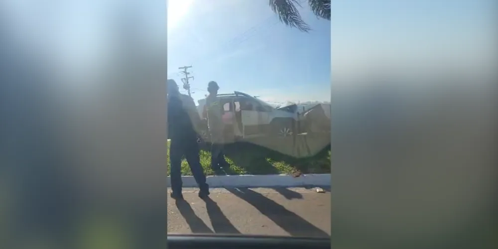 O acidente ocorreu nesta manhã de sexta (16)