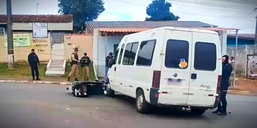 Colisão aconteceu no cruzamento de vias