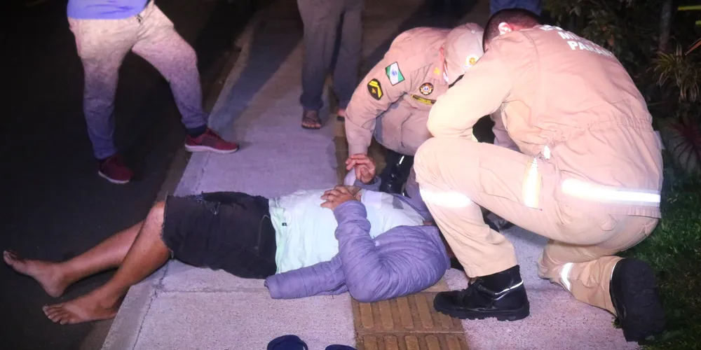 Vítima foi socorrida pelo Corpo de Bombeiros