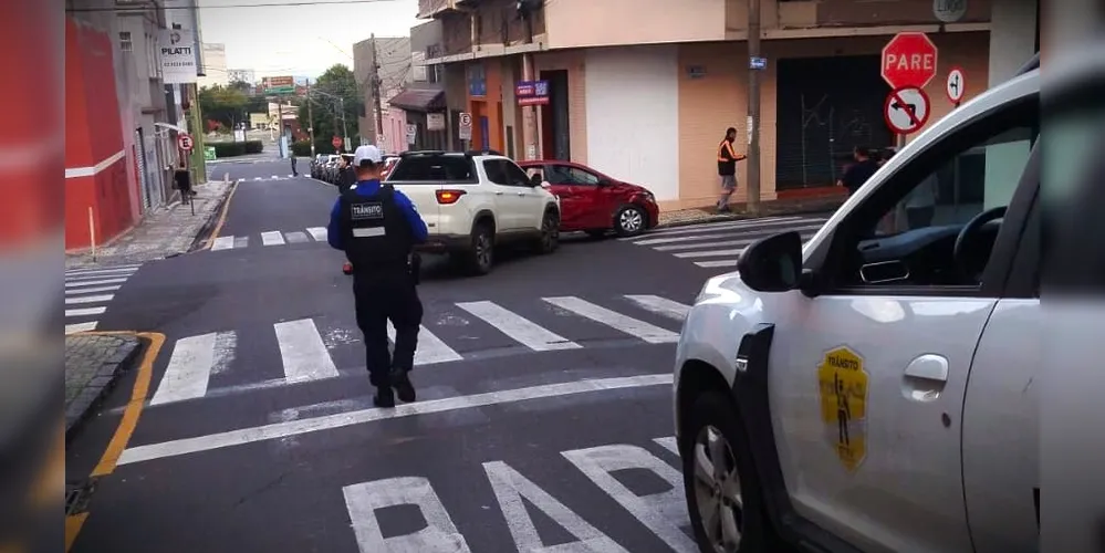 Equipes de trânsito foram acionadas para a ocorrência