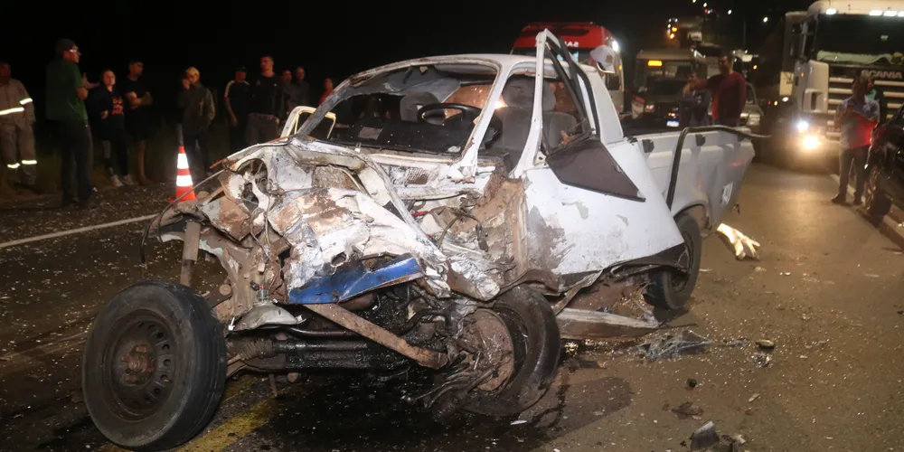 Chevrolet Chevy ficou totalmente destruído com as colisões