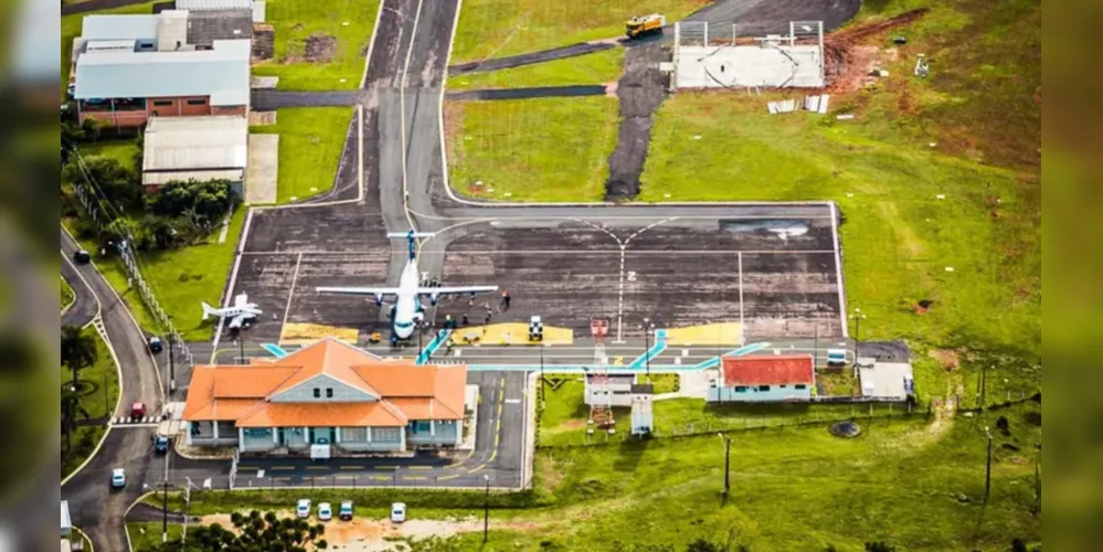 O Aeroporto de Sant’Ana em Ponta Grossa não recebe voos comerciais de transporte de passageiros desde o dia 29 de março deste ano