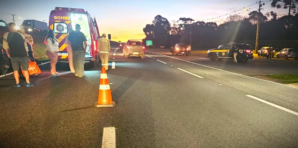 Colisão aconteceu no km 119,5 da rodovia, por volta das 17h15