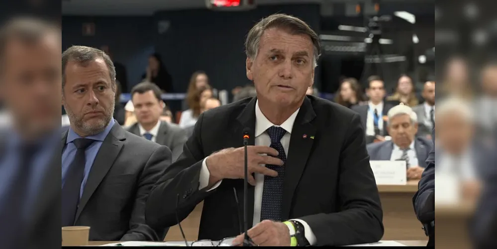 O ex-presidente Bolsonaro depõe hoje (10)