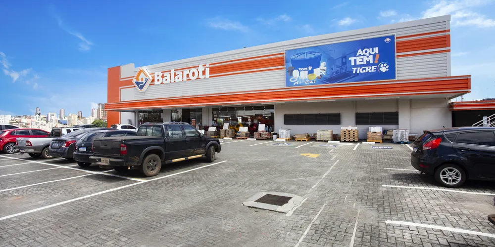 Loja de Uvaranas fica na Avenida Carlos Cavalcanti, 265