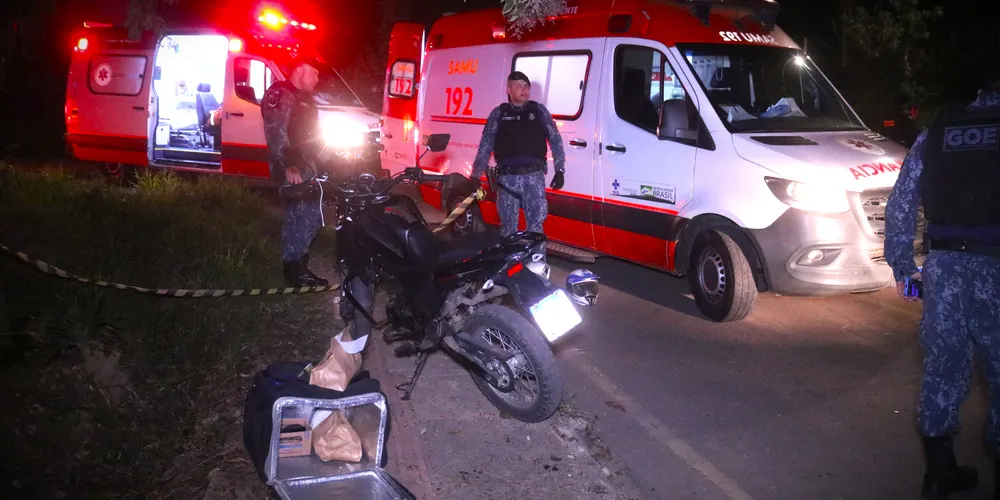 Motociclista estava fazendo uma entrega, como motoboy, quando foi alvejado