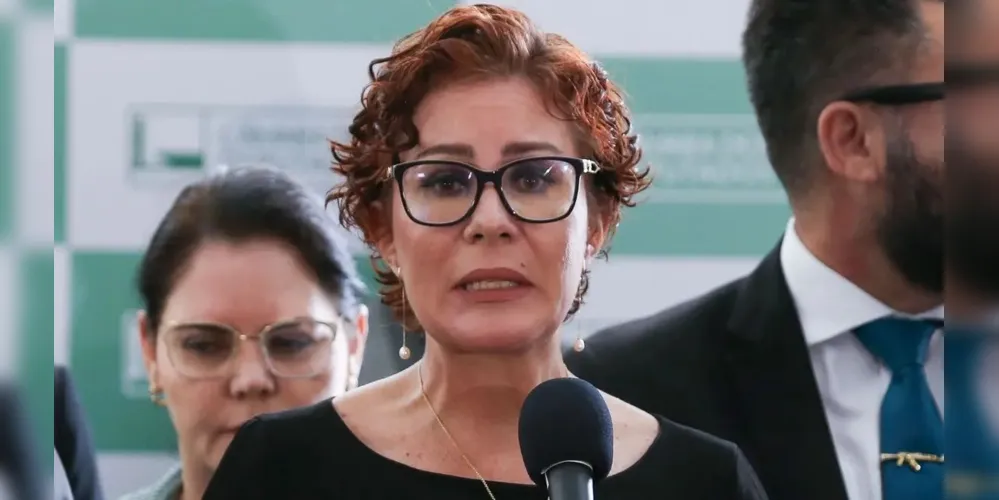 Carla Zambelli fez o anúncio nesta terça (3)