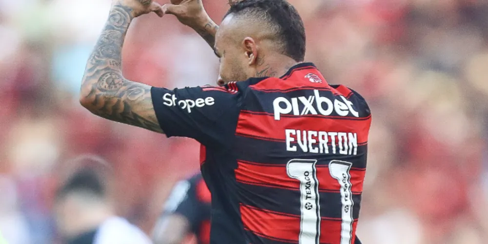 Everton Cebolinha foi um dos autores dos gols