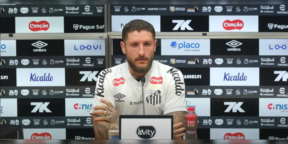 Meio-campista passou a última temporada com dores na coluna