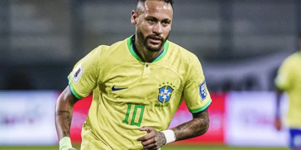 Neymar com a camisa da Seleção Brasileira