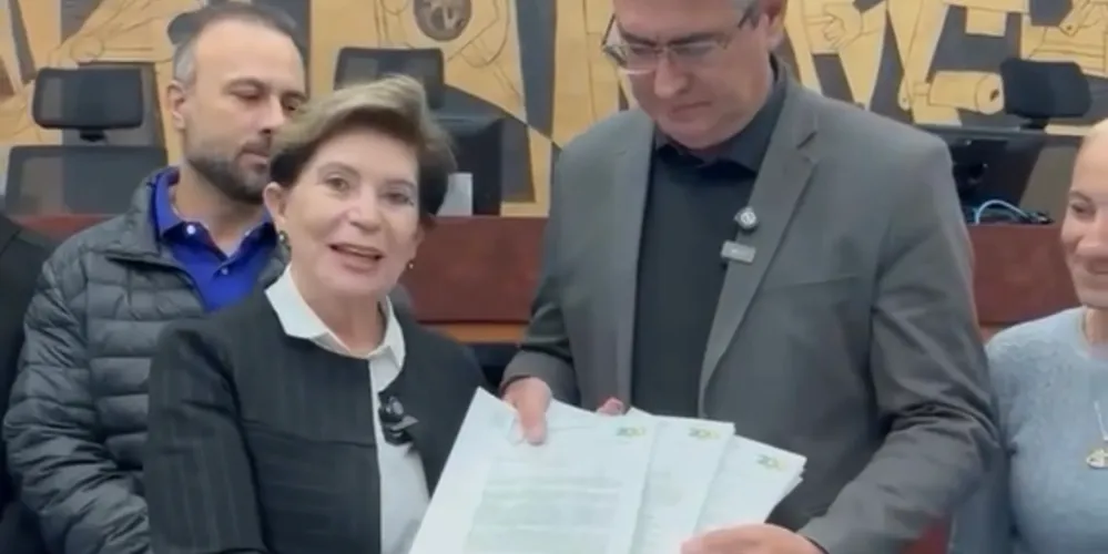 Entrega simbólica aconteceu nessa quarta-feira (28)