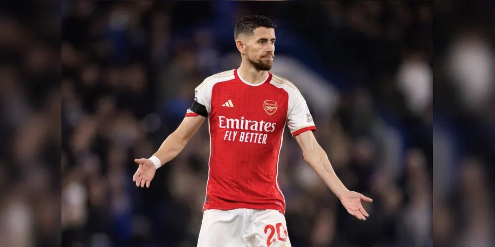 Jorginho com as cores do Arsenal