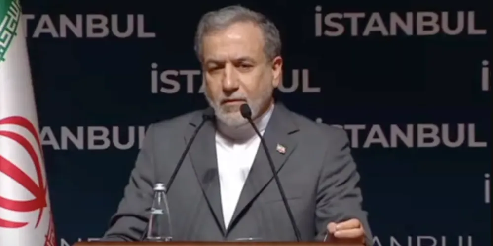 Ministro das Relações Exteriores do Irã, Abbas Araghchi, afirmou que os EUA traíram a diplomacia