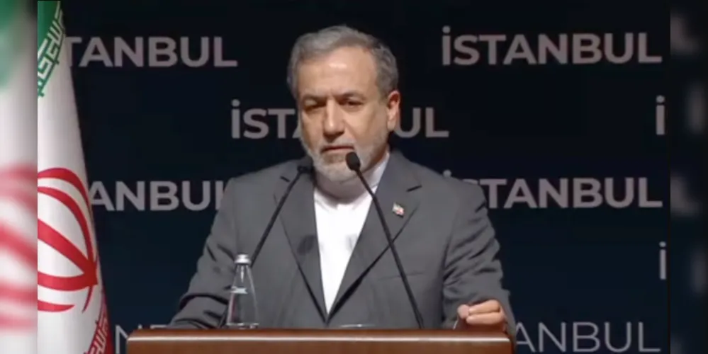 Ministro das Relações Exteriores do Irã, Abbas Araghchi, afirmou que os EUA traíram a diplomacia