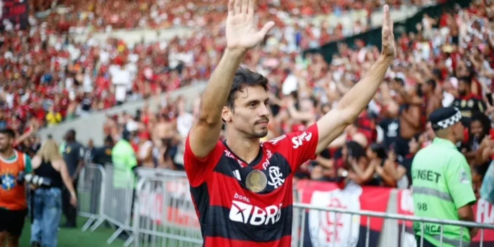 O defensor deverá ocupar o lugar de Daniel Alegria, nome desligado pelo Flamengo