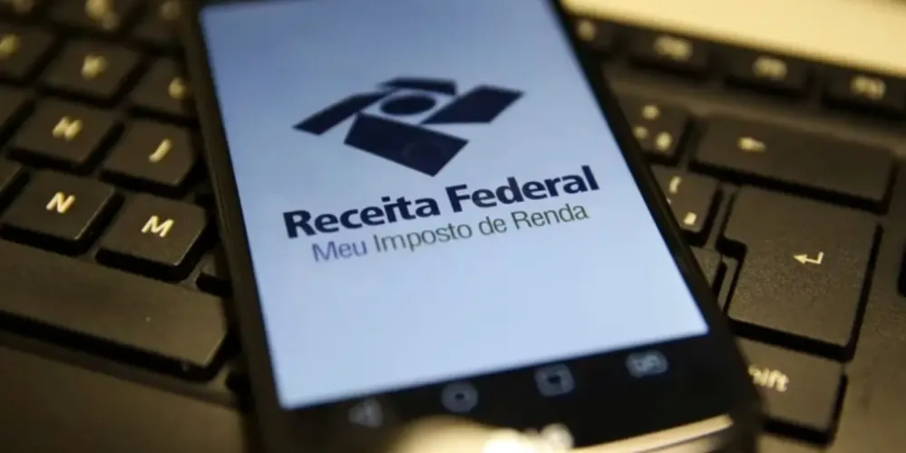 Pessoas com rendimentos tributáveis acima de R$ 33.888 no ano passado precisam declarar o IR