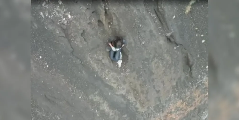 A jovem viajou para fazer um mochilão pela Ásia