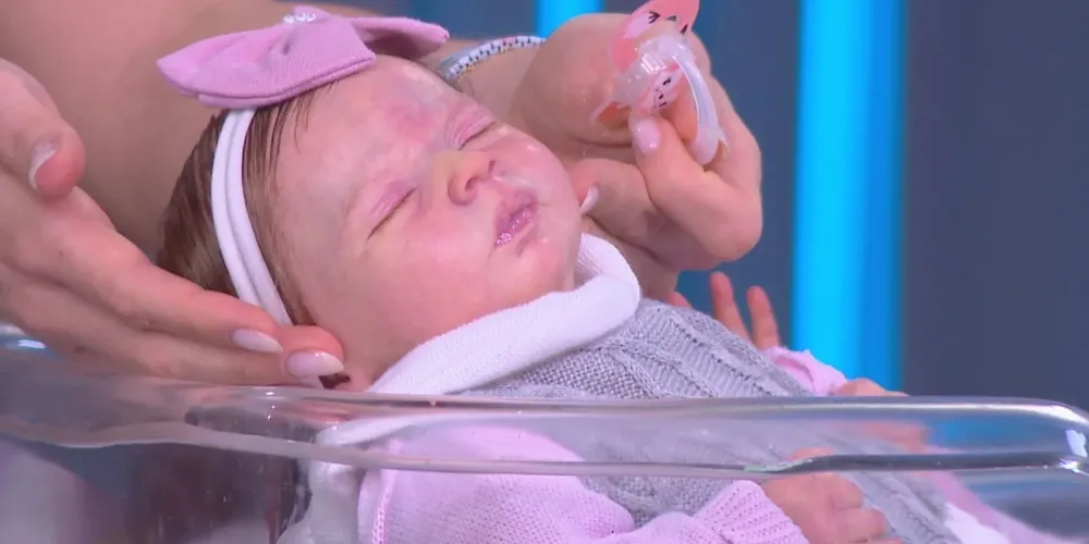 A mulher solicitou a vacinação para que pudesse gravar um vídeo