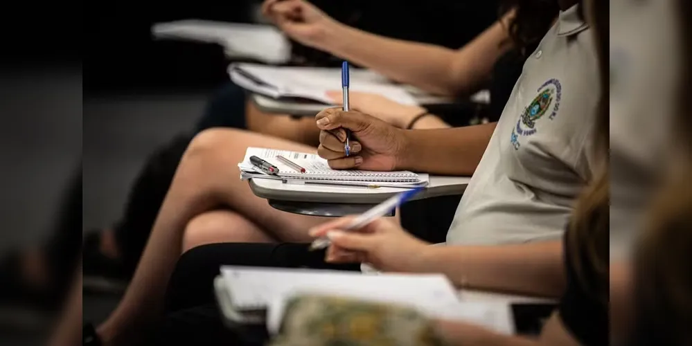 Este ano, os alunos de escolas públicas terão pela primeira vez a ficha preenchida previamente