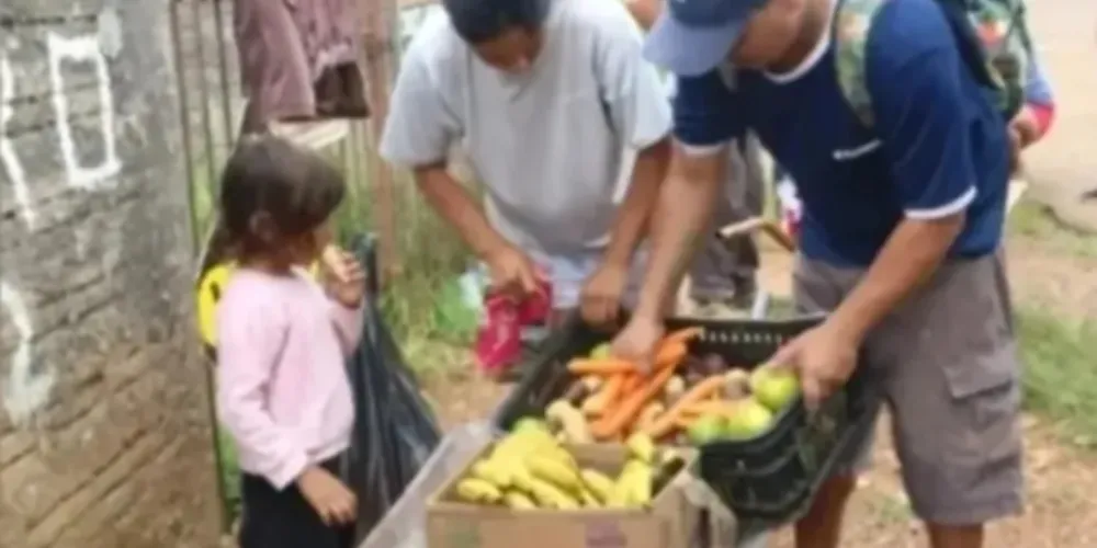 População pode trocar recicláveis por frutas e verduras no Feira Verde