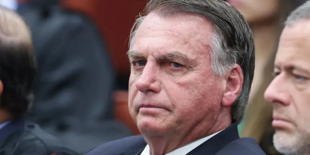 Pedido se baseia na ligação feita por Bolsonaro ao senador Hamilton Mourão