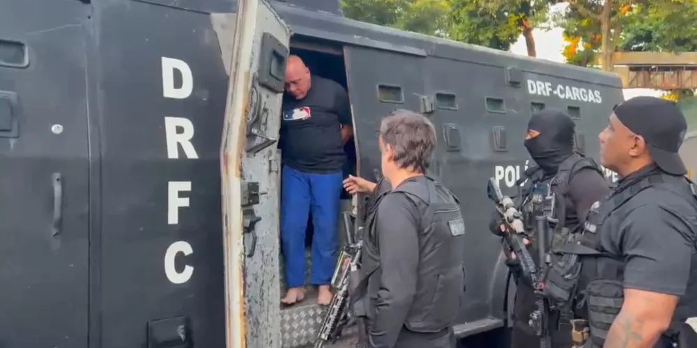 Celso Luís Rodrigues, o “Celsinho da Vila Vintém”, uma das principais lideranças da facção criminosa Amigos dos Amigos (ADA) foi preso, no Rio de Janeiro