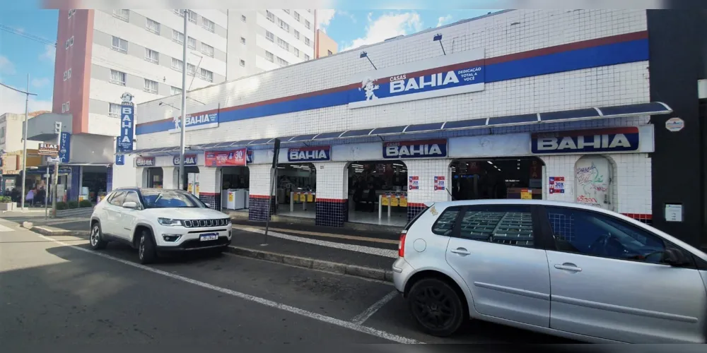 Casas Bahia fica na avenida Vicente Machado, no Centro de Ponta Grossa