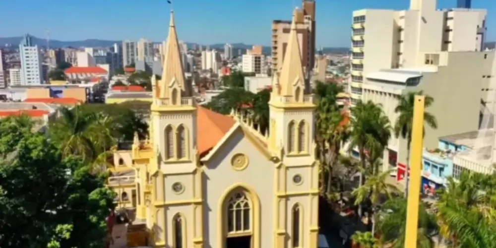 O bispo diocesano de Jundiaí, dom Arnaldo Carvalheiro Neto, chamou o ato de grave violência contra o espírito de comunhão, respeito e fraternidade que deve sempre reinar nos espaços sagrados