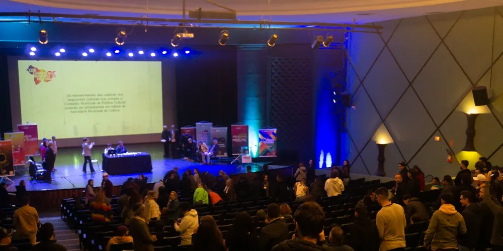 Conferência realizada no ano passado, no Ópera, reuniu grande número de agentes culturais