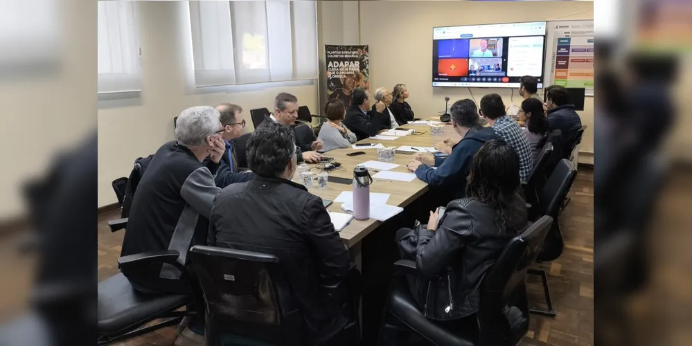 Reunião teve a participação de lideranças