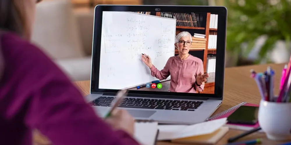 O MEC também promoverá uma reestruturação do ensino a distância (EAD)