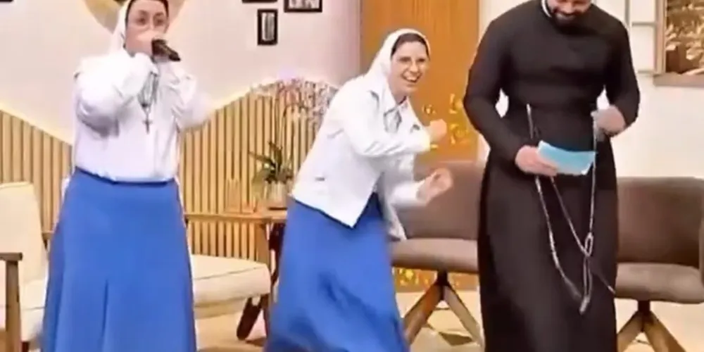 Marisa e Marizele viralizam após mandar um beatbox durante um programa da  TV Pai Eterno