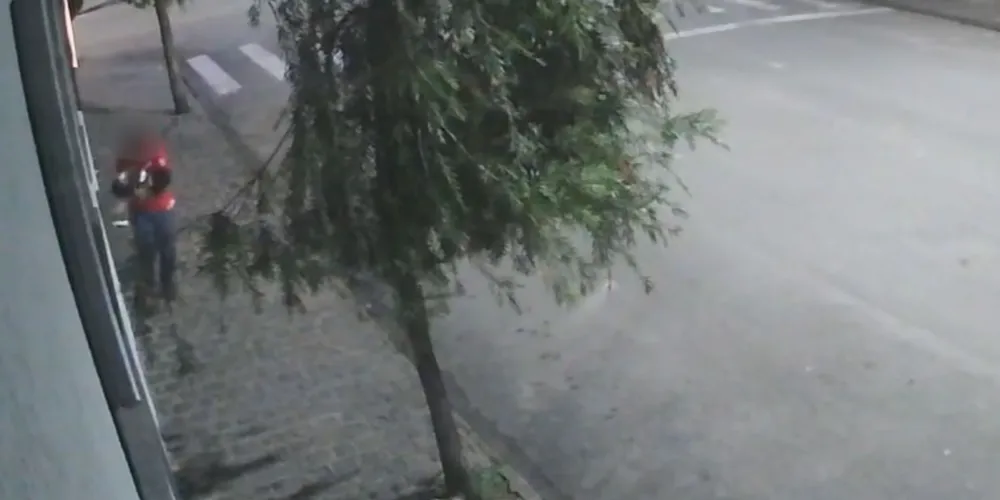 Furto aconteceu por volta das 02h20 da manhã