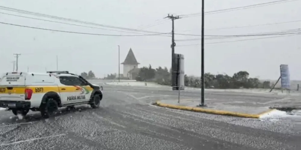 A neve parou a serra em Santa Catarina
