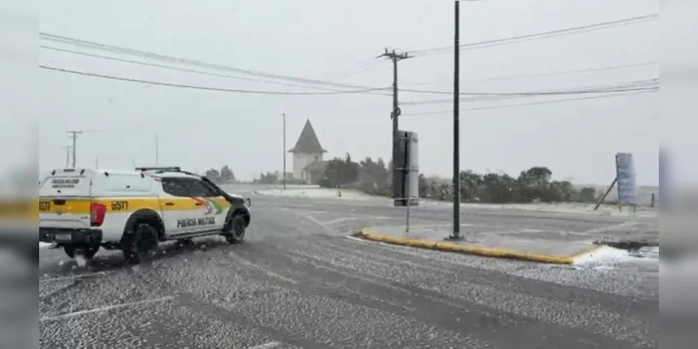 A neve parou a serra em Santa Catarina